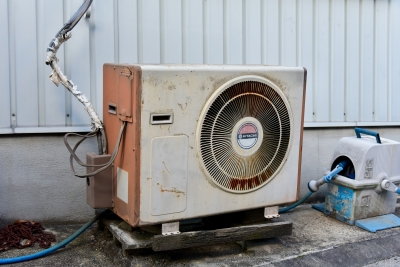 室外機のみの処分は可能？エアコン廃棄費用と自分でできる捨て方解説